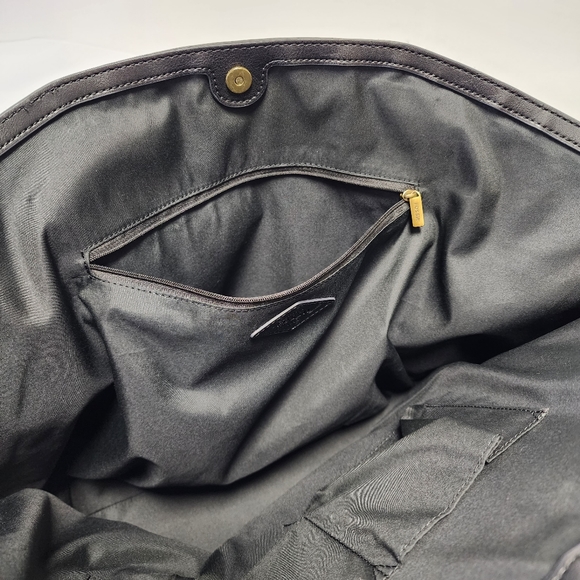 Fossil stripped large tote with a zipper pouch vinal material - Picture 12 of 16